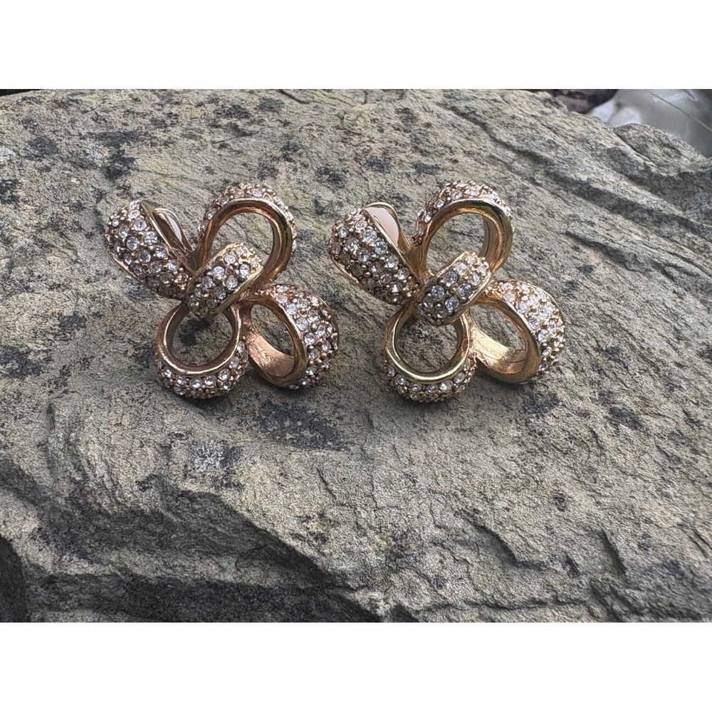Oscar de la Renta Gold Clover Pavé Crystal Clip-On Earrings OS - Picture 12 of 14